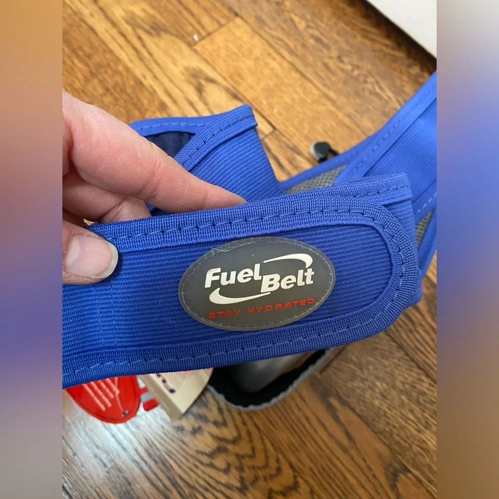 NWT Running Hydration FuelBelt (L/XL) in Blue
